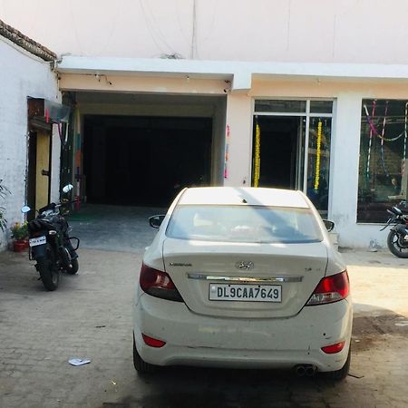 The Magnum Bed & Breakfast New Delhi Bagian luar foto