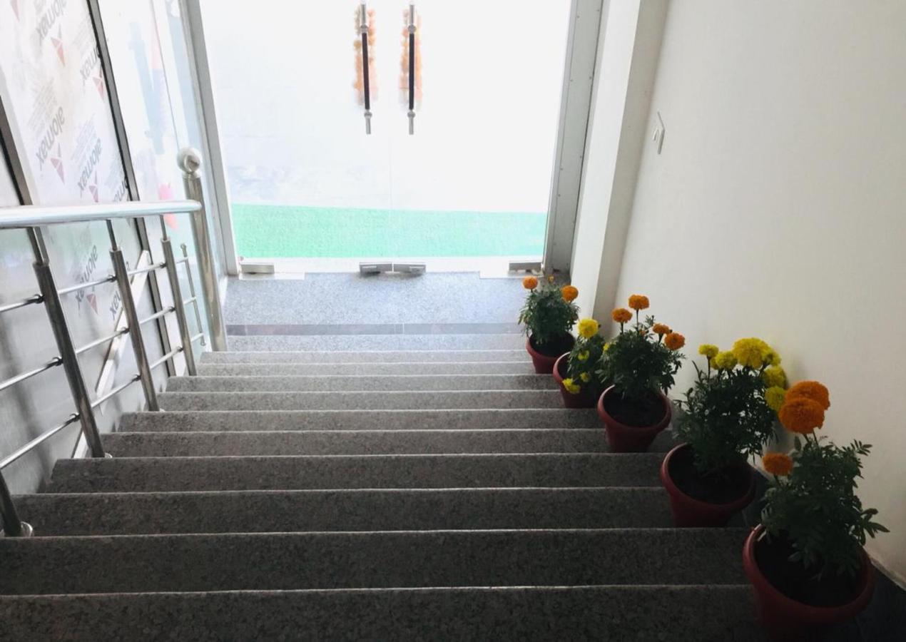 The Magnum Bed & Breakfast New Delhi Bagian luar foto