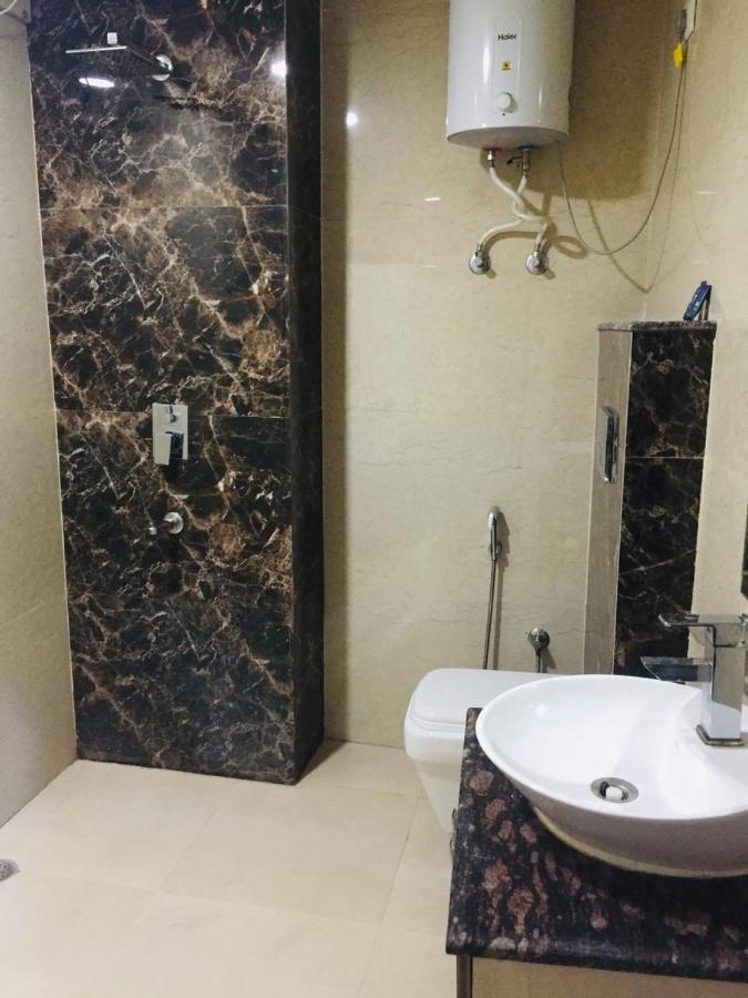 The Magnum Bed & Breakfast New Delhi Bagian luar foto