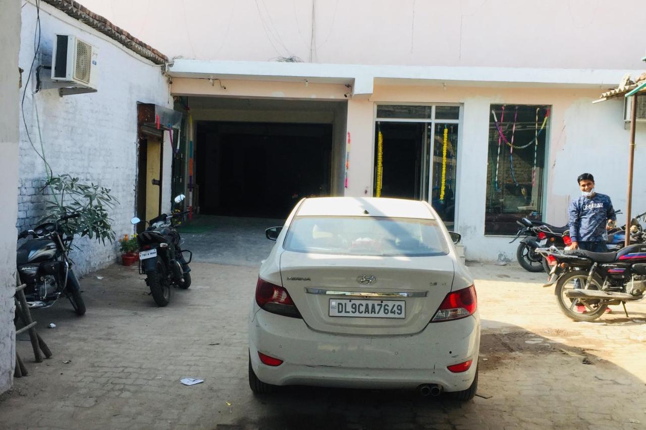 The Magnum Bed & Breakfast New Delhi Bagian luar foto